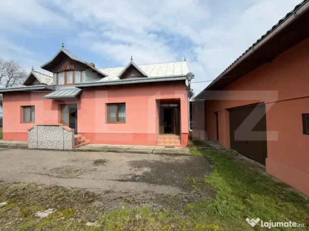 Casa 5 camere, 21 ari teren, zona Darmanesti