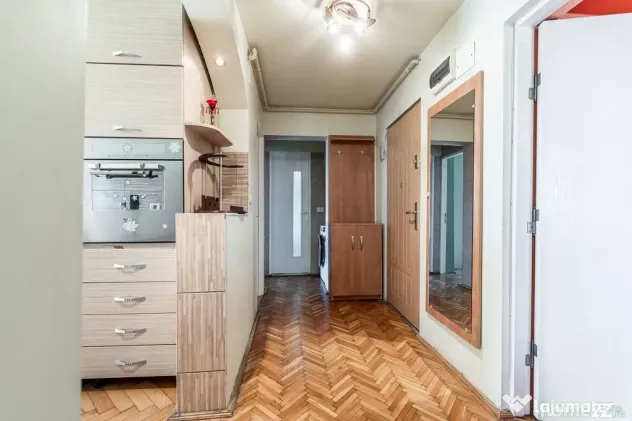 REZERVAT!! Apartament 3 camere Micalaca 300. Vedere superbă