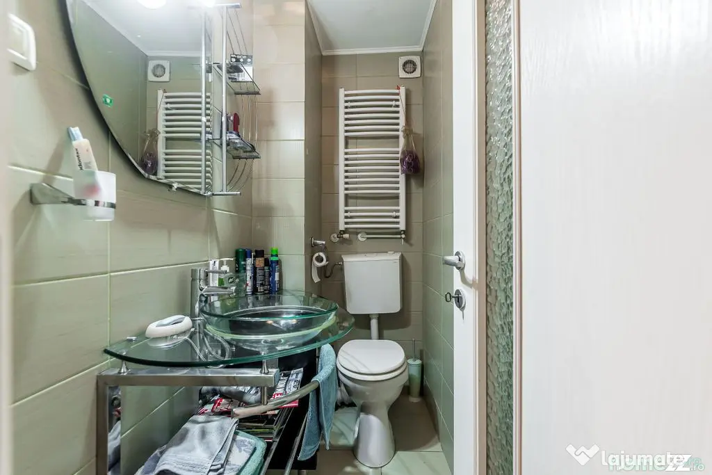REZERVAT!! Apartament 3 camere Micalaca 300. Vedere superbă