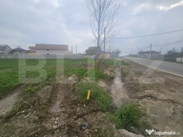 Teren Intravilan cu o suprafata de 700 mp in zona Floresti