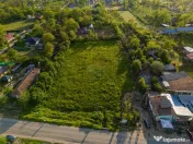 Teren intravilan 4.734 mp – Front 50 m, utilități la ... 