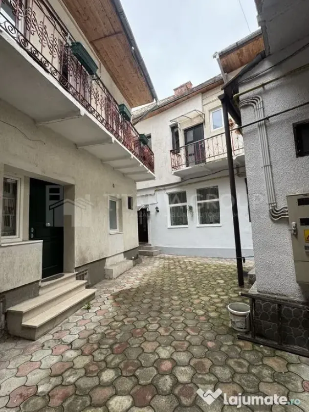Garsonieră spațioasă 42 mp, complet renovată, poziți...
