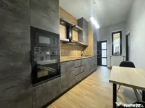 Garsonieră spațioasă 42 mp, complet renovată, poziți...