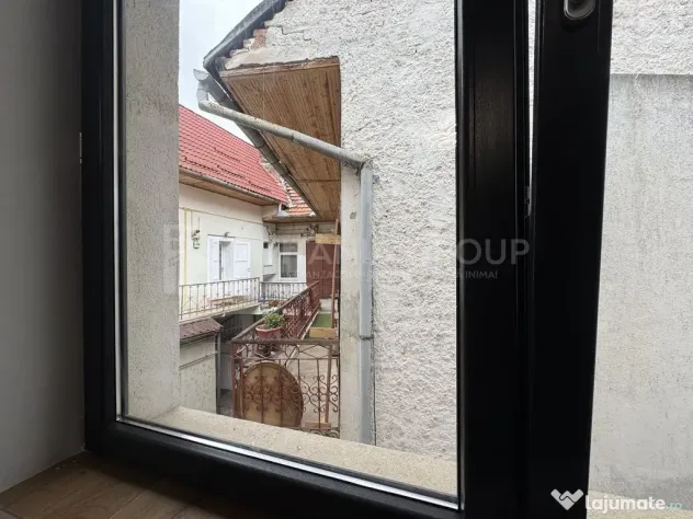 Garsonieră spațioasă 42 mp, complet renovată, poziți...