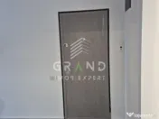 3 camere ultrafinisat/Balcon închis/Beci/Centrală proprie/ 