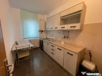 Apartament 3 camere, decomandat, zona Pacurari- Piata Pacura