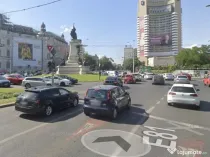 Metrou Universitate sp 37 mp trafic intens pietonal vizib...