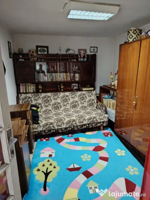 Casă cu potențial, excelent, lângă Medicină și Spitalu