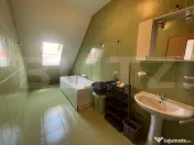 Apartament cu 3 camere, 68 mp, parcare, zona Porii 