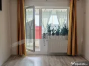 Apartament cu 2 camere de vanzare -Pacii-cu centrala-mobi... 