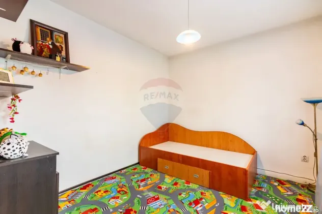 Casă / Vilă tip duplex cu 4 camere de vânzare în Drag...