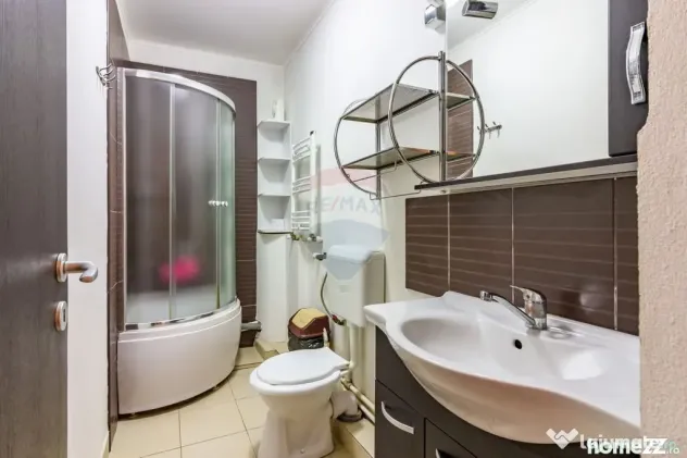 Casă / Vilă tip duplex cu 4 camere de vânzare în Drag...