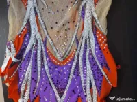 Costum gimnastica 