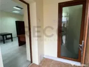 RECO Spatiu Comercial, Central 