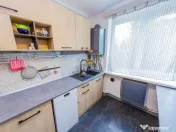 Apartament cu 3 camere de vanzare Victor Babeș etaj 1 