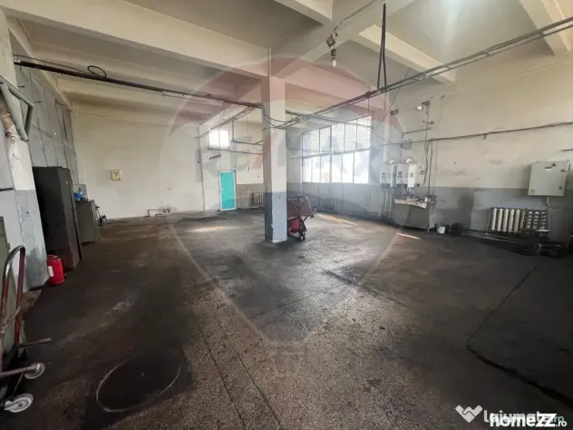 Spațiu industrial de 300mp de vânzare în zona Nord-Vest - Focsani (Vrancea)