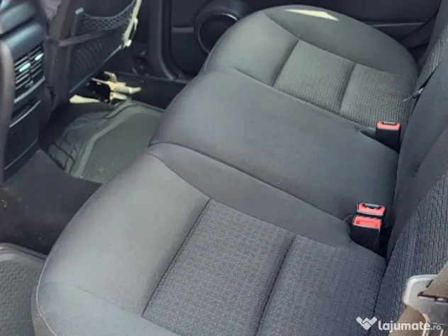 Vând Mercedes Benz B klasse 18