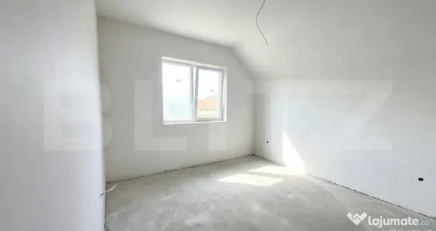 Casă individuală modernă de vânzare în Corunca
