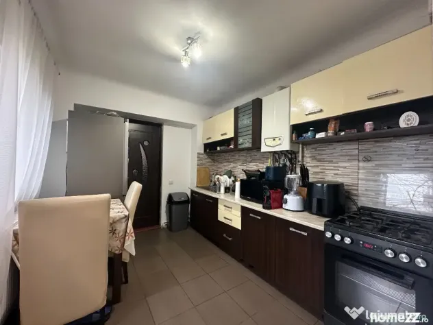 VIGAFON - Casa 4 camere zona Traian