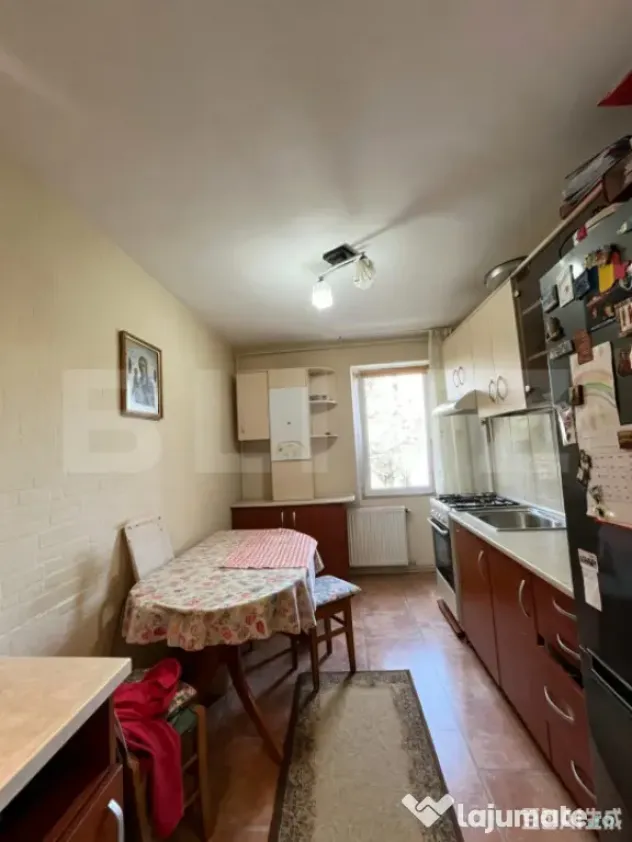 Apartament 3 camere, 2 băi, 66 mp – zona Unirii
