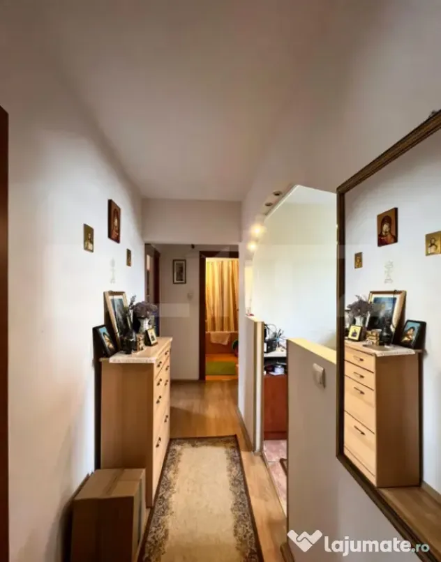 Apartament 3 camere, 2 băi, 66 mp – zona Unirii