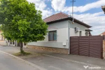 Casă cu 5 camere de vânzare - Aradul Nou