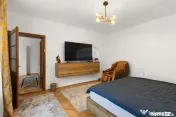 Casă cu 5 camere de vânzare - Aradul Nou