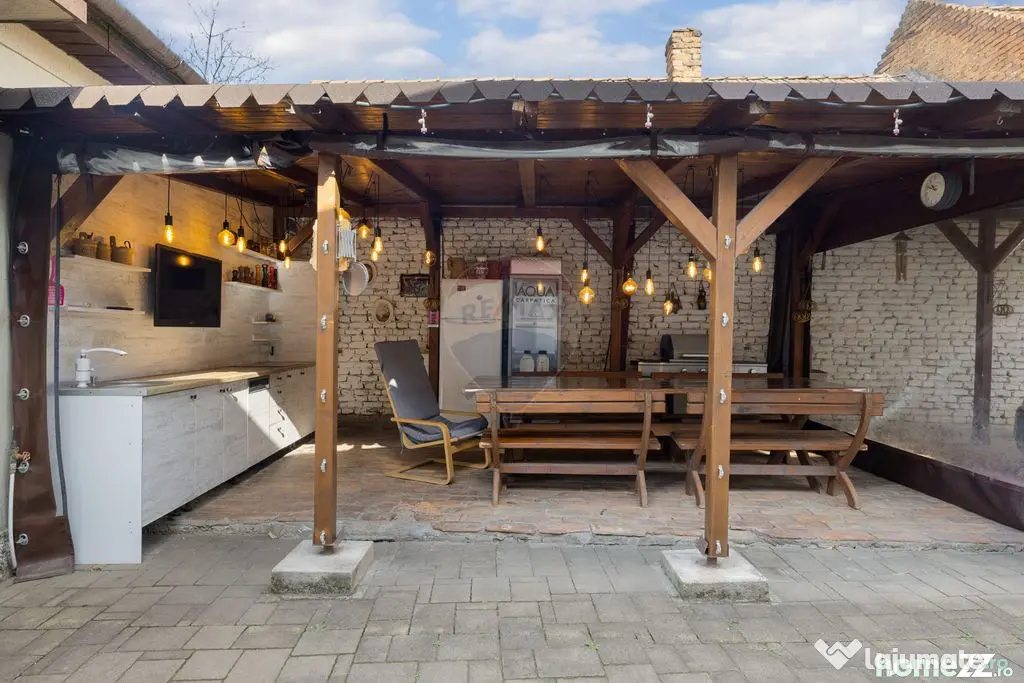Casă cu 5 camere de vânzare - Aradul Nou