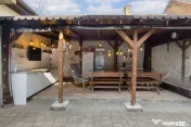 Casă cu 5 camere de vânzare - Aradul Nou 