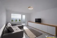 OFERTA REZERVATA! Prima ! Decomandat, 3 camere, 2 bai, loc d 