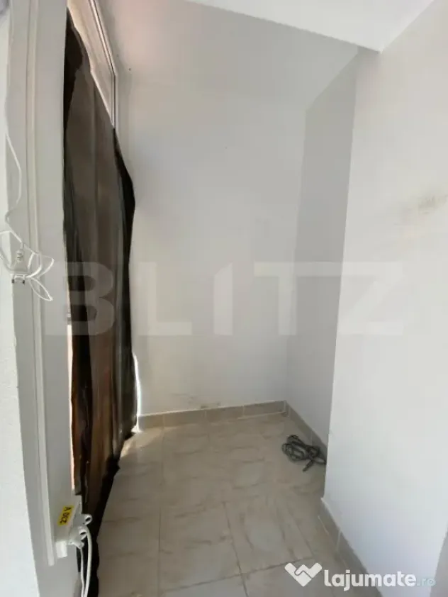 Spațiu comercial cu vitrină | Calea Moldovei | Vad stradal