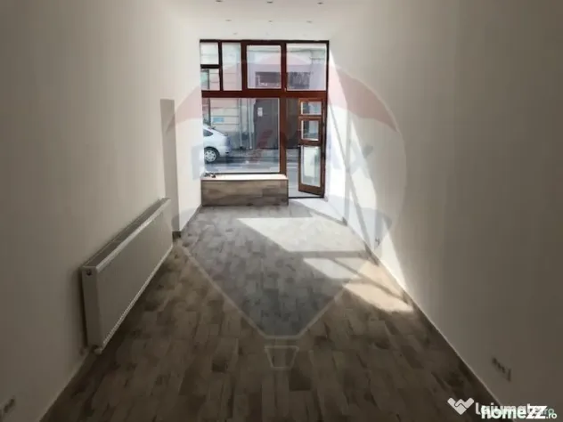 Spațiu comercial de vânzare, 39 mp, în zona Ultracentral
