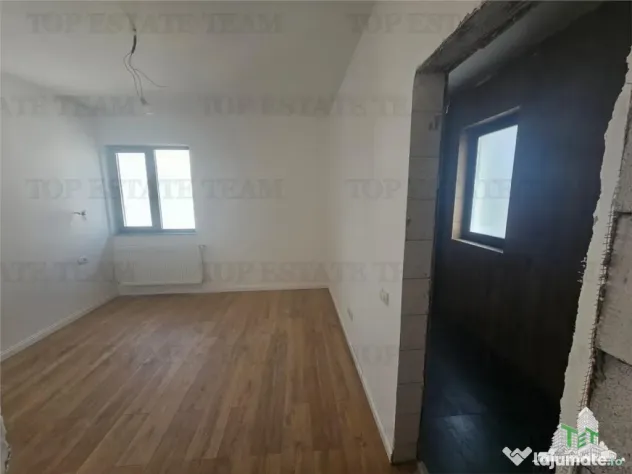 Vila 5 camere cu garaj in Prelungirea Ghencea-Bragadiru