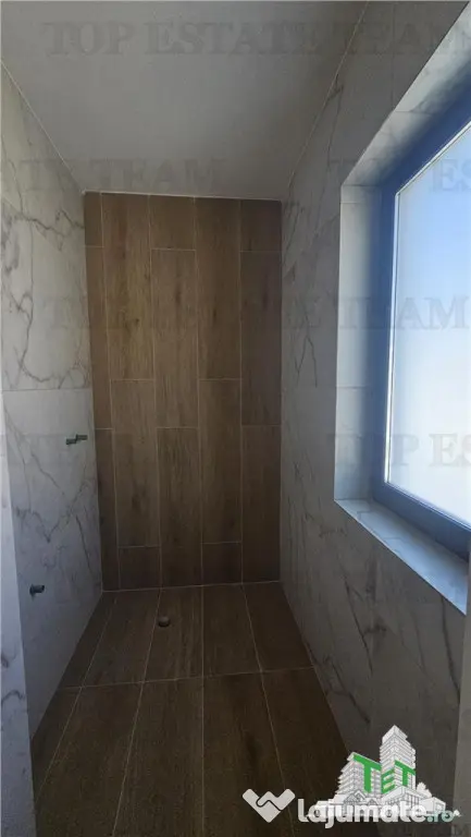 Vila 5 camere cu garaj in Prelungirea Ghencea-Bragadiru