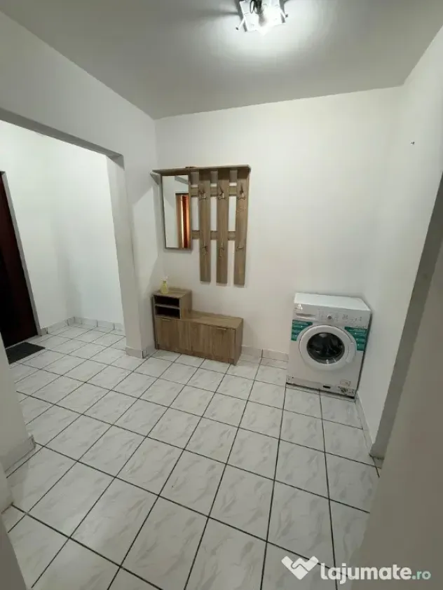 Închiriere ap 2 camere, decomandat | Vedere Bld. București Ploiesti