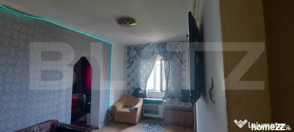 Apartament semidecomandat, 32 mp, zona Closca