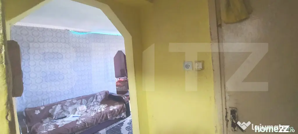 Apartament semidecomandat, 32 mp, zona Closca