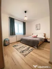 Apartament 3 camere zona Coresi ,parcare,2 gr,164900 Euro 