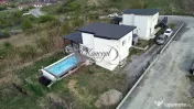Casa individuala in Dezmir cu panorama spre aeroport 