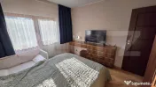 Apartament 3 camere, decomandat, balcon, parcare, zona Calva 