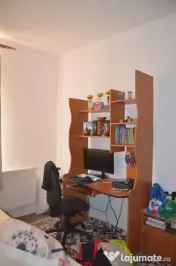 Azuga-Apartament cu trei camere in vila 