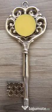 Cheie ornamentala din import cu termometru functional 