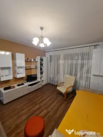 Apartament semidecomandat, incalzire in pardoseala, zona Sub