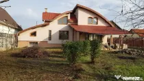 Casă 240 mp pentru familie, teren generos cu livadă – li