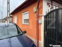 Vand casa in Oradea, intr-o zona linistita, aproape de centr