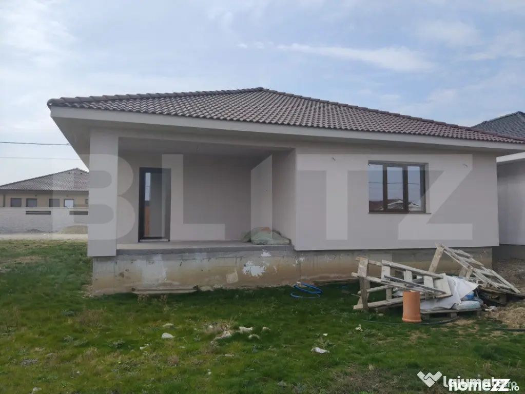 De vanzare casa Santandrei pe un singur nivel intr-o zona li