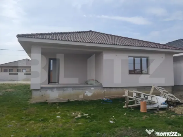 De vanzare casa Santandrei pe un singur nivel intr-o zona li