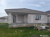 De vanzare casa Santandrei pe un singur nivel intr-o zona li 