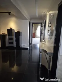 Apartament 4 camere, 135 mp, 2 bai, terasa, parcare, Complex