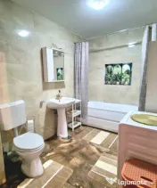 Apartament spatios cu 2 camere, 67mp, etaj intermediar, parc 